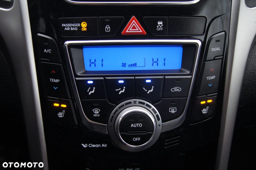 Hyundai i30 1.4 Premium - 14