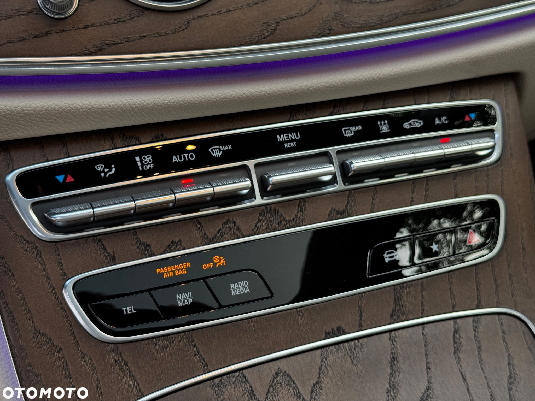 Mercedes-Benz Klasa E 300 de 4Matic T 9G-TRONIC Avantgarde - 34