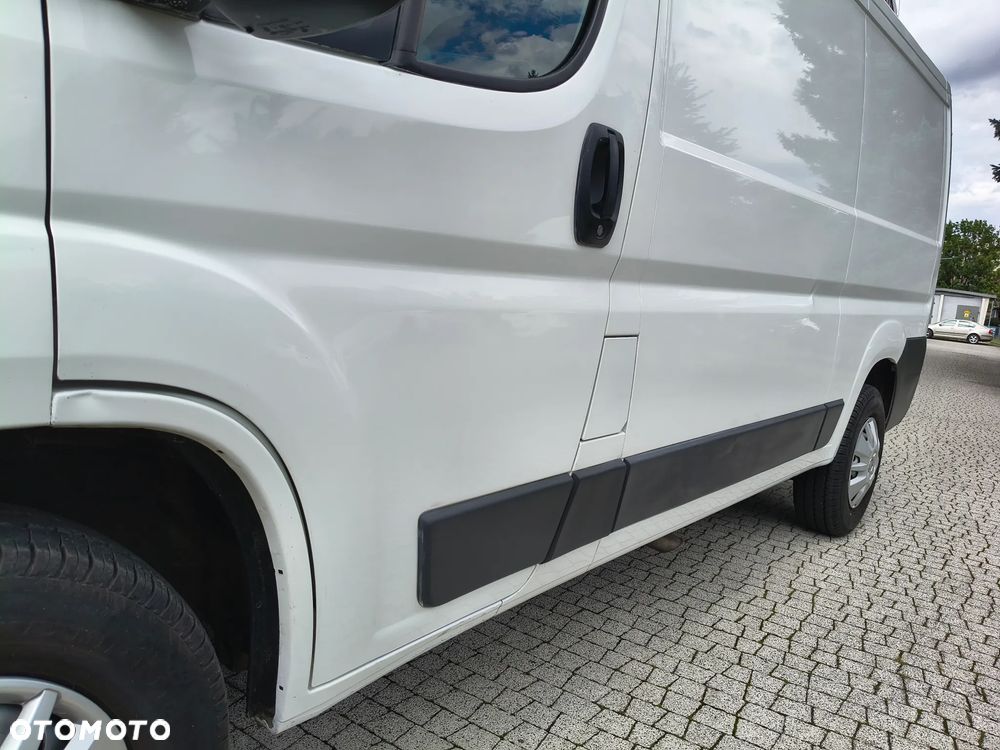 Citroën JUMPER PO LIFTINGU 2.2 HDI (130KM) 6-BIEGÓW (L2H1) LONG STAN IDEALNY KLIMA TEMPOMAT FULL OPCJA NIE MA RDZY SERWIS KM ! ! ! - 33