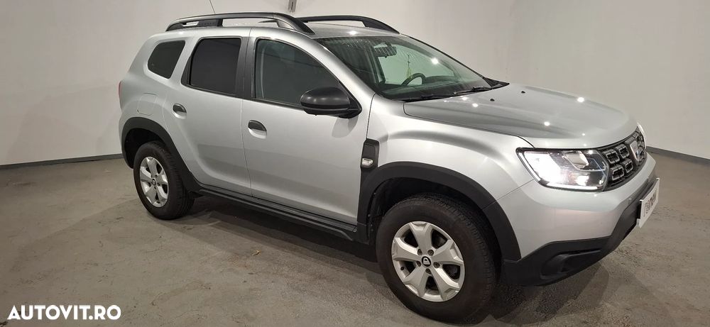 Dacia Duster TCe 100 Essential - 27