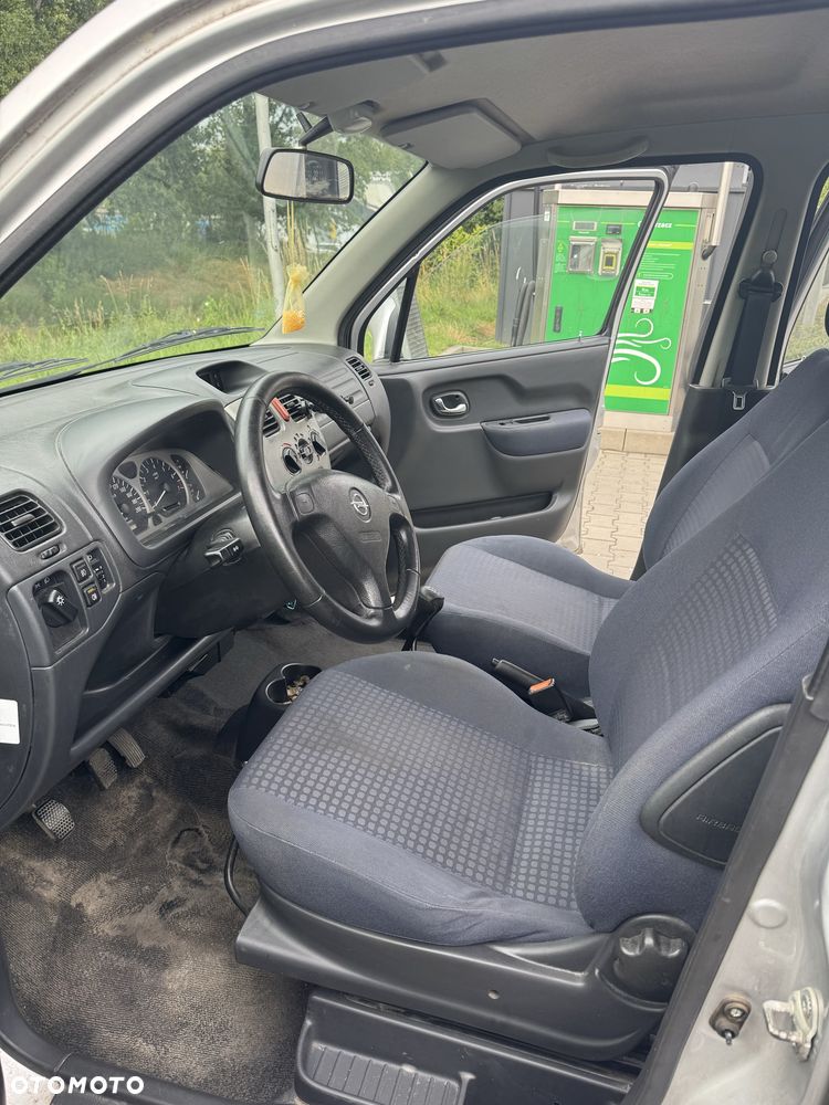 Opel Agila - 5