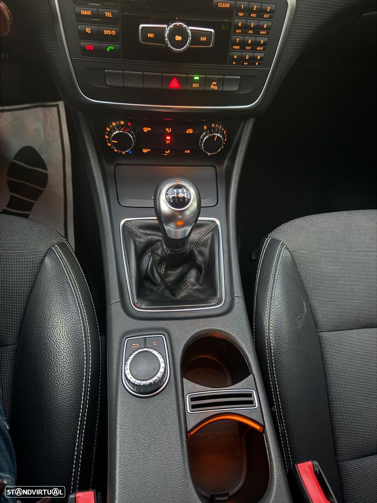 Mercedes-Benz A 180 CDI (BlueEFFICIENCY) Urban - 12