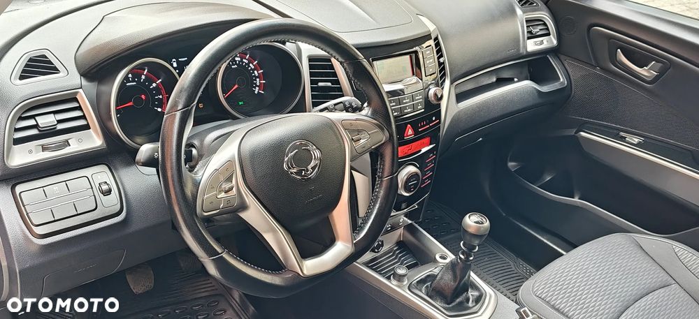 SsangYong/KGM Tivoli e-XGi 160 2WD Sapphire - 16