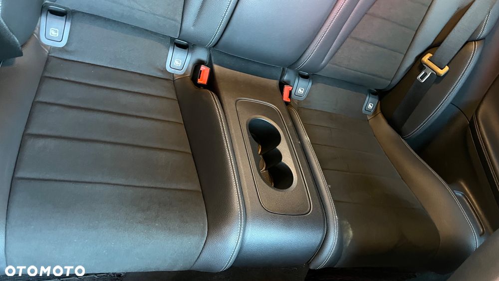 Mercedes-Benz Klasa E 300 d 9G-TRONIC - 26