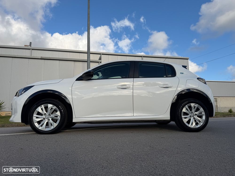 Peugeot e-208 Active Pack - 17