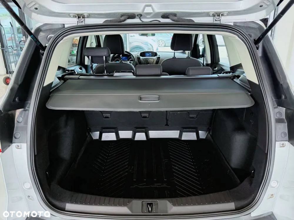 Ford Kuga - 5