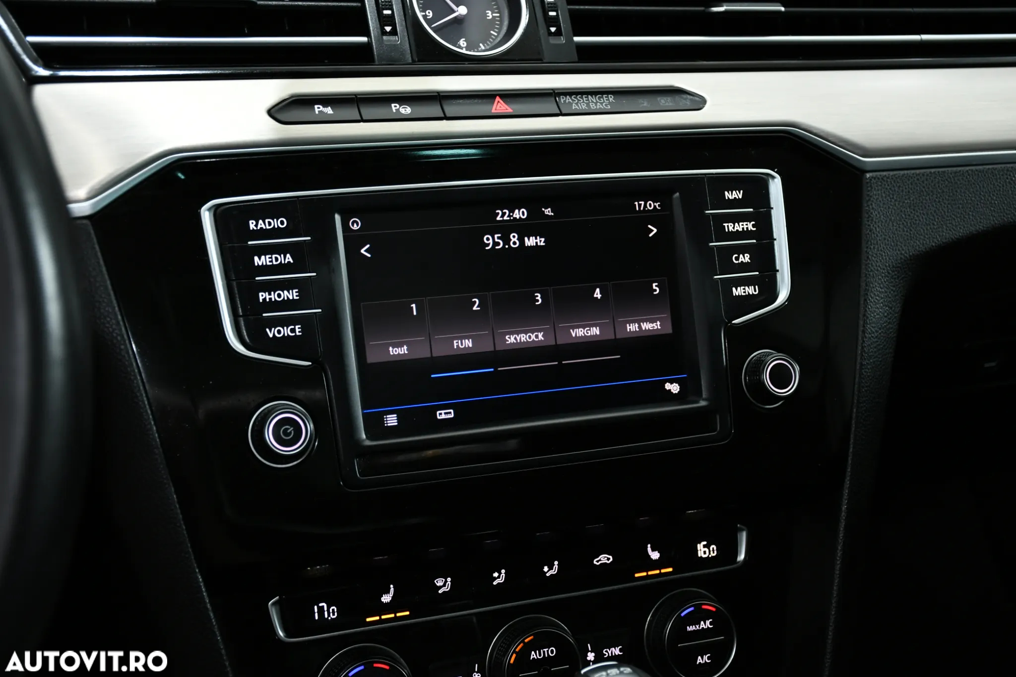 Volkswagen Passat 2.0 TDI DSG Highline - 24