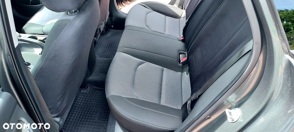 Hyundai i30 1.5 DPI Smart - 12