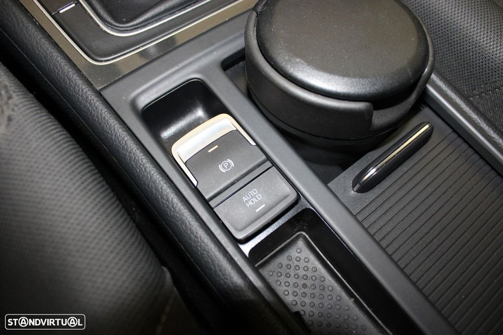 VW Golf Variant 1.6 TDi Confortline - 20