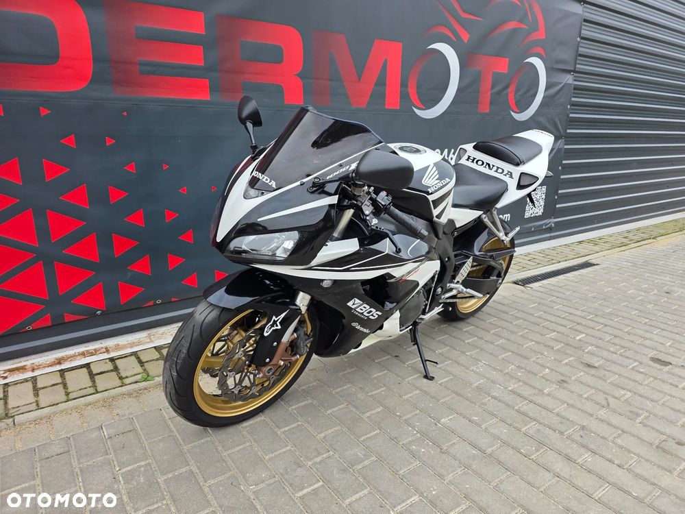 Honda CBR - 32