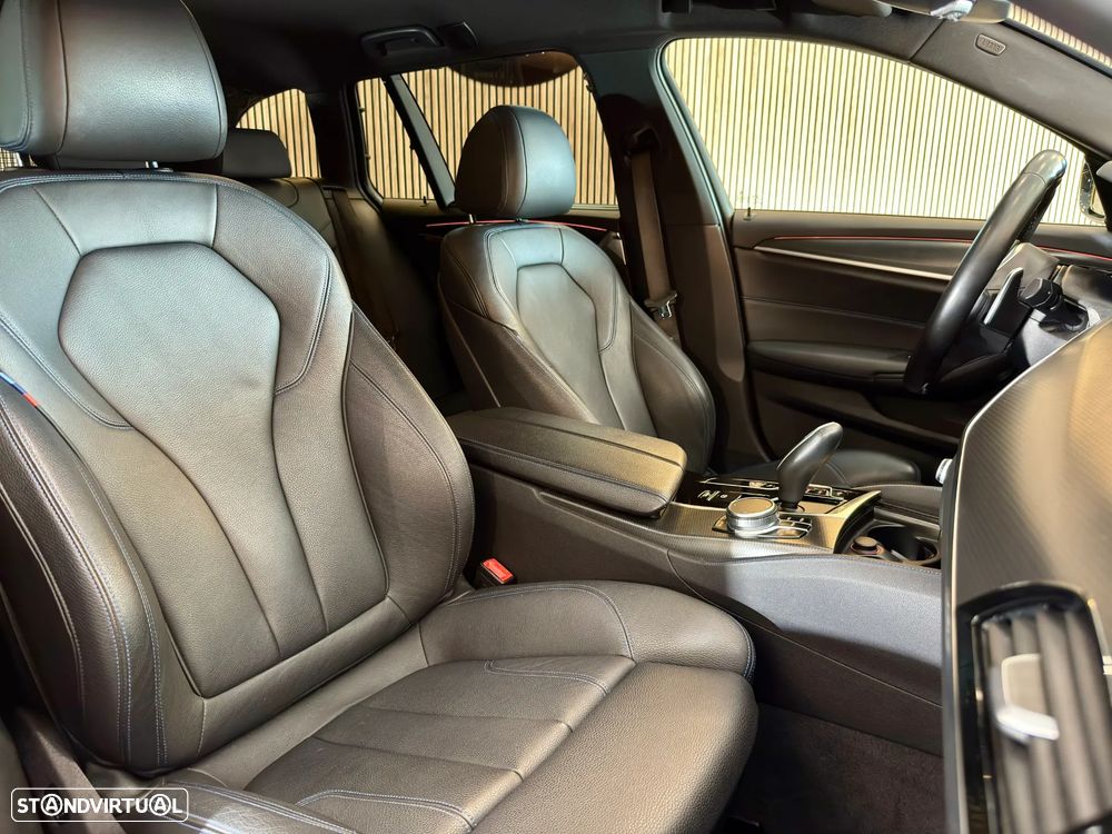 BMW 520 d Pack Desportivo M Auto - 9