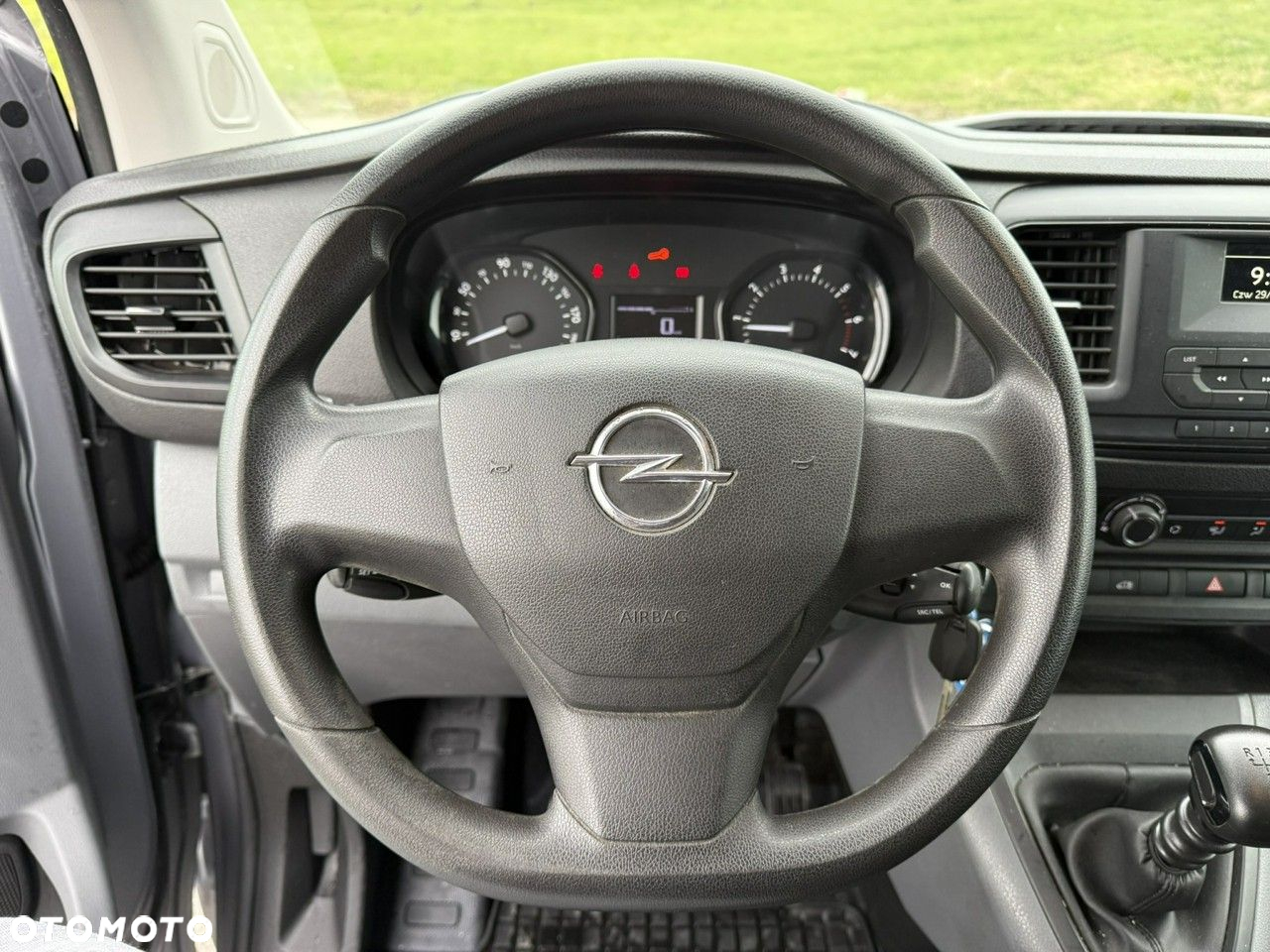 Opel Vivaro - 15