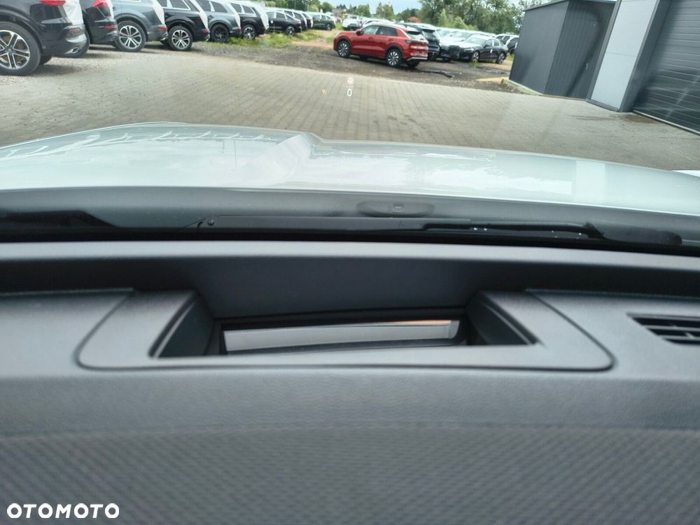 Volkswagen T-Roc 1.5 TSI Style DSG - 22