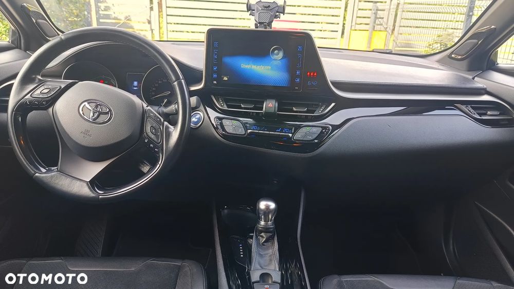 Toyota C-HR Style Selection - 8