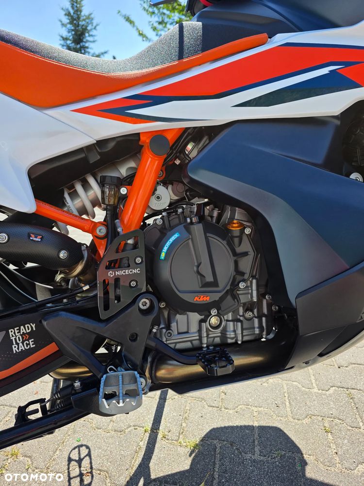 KTM Adventure 890 - 5