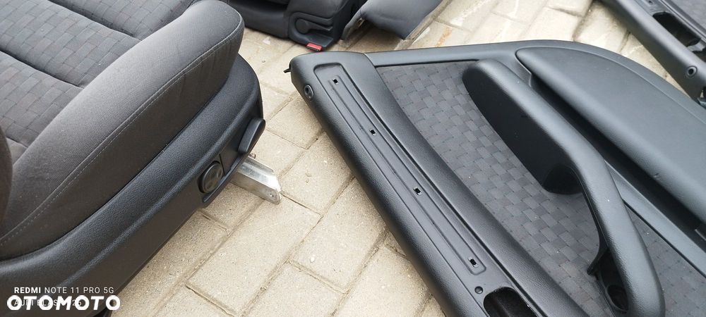 Fotel Fotele Zestaw Welur Czarna Krata Kubełki Grzane Audi A6 C5 Kombi 99 rok Części Blask Gołdap - 12