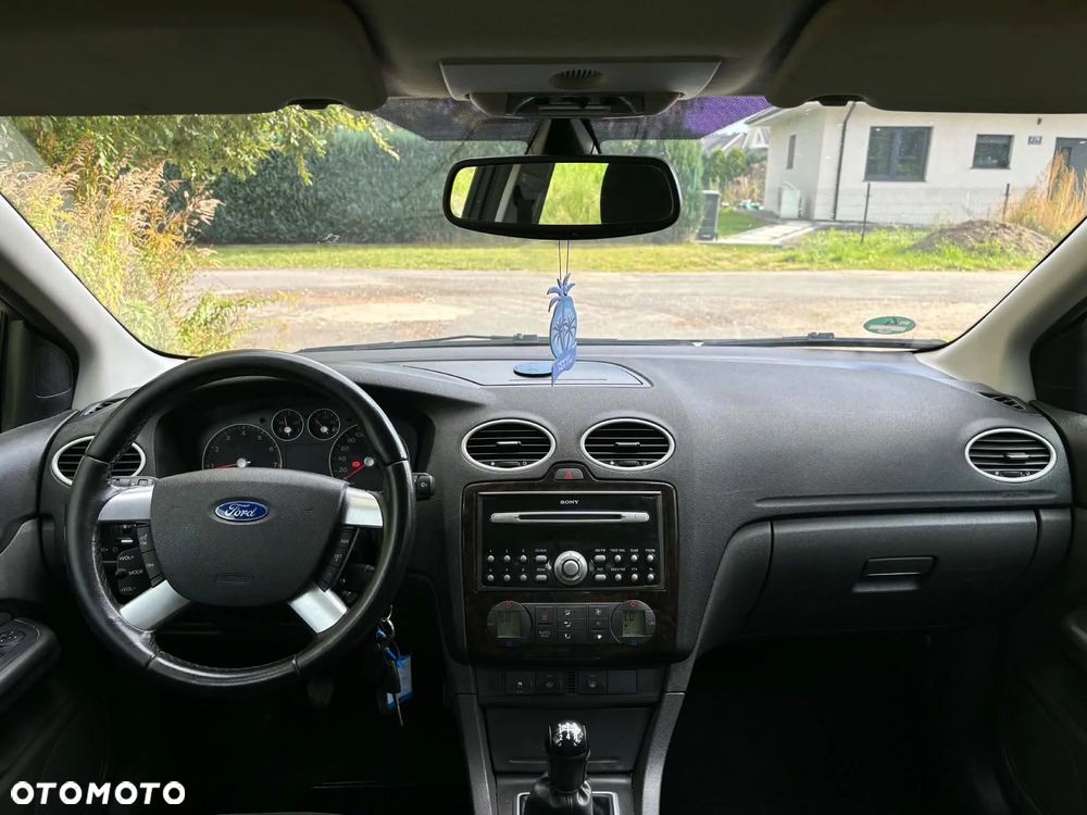 Ford Focus 1.6 Ti-VCT Style - 23