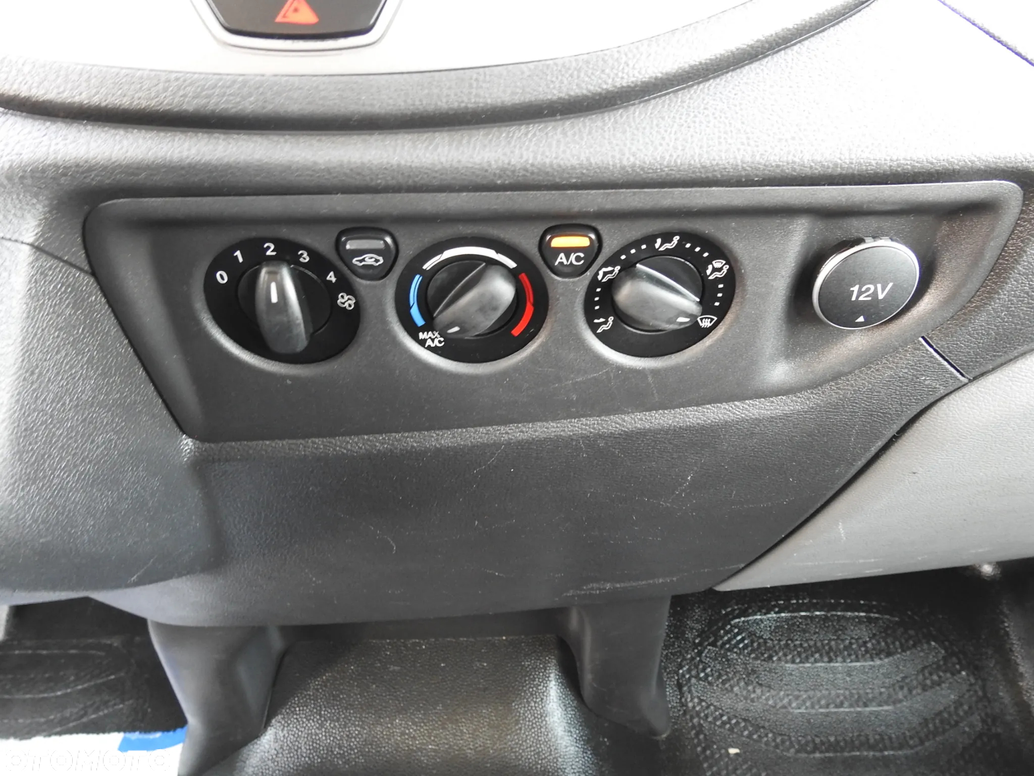 Ford TRANSIT  WYWROTKA PODWÓJNA KABINA DOKA 6 MIEJSC TEMPOMAT KLIMATYZACJA 130KM [ C66826 ] - 35