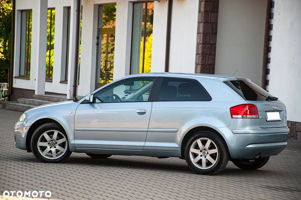 Audi A3 3-drzwiowe 1.6 Ambiente - 17