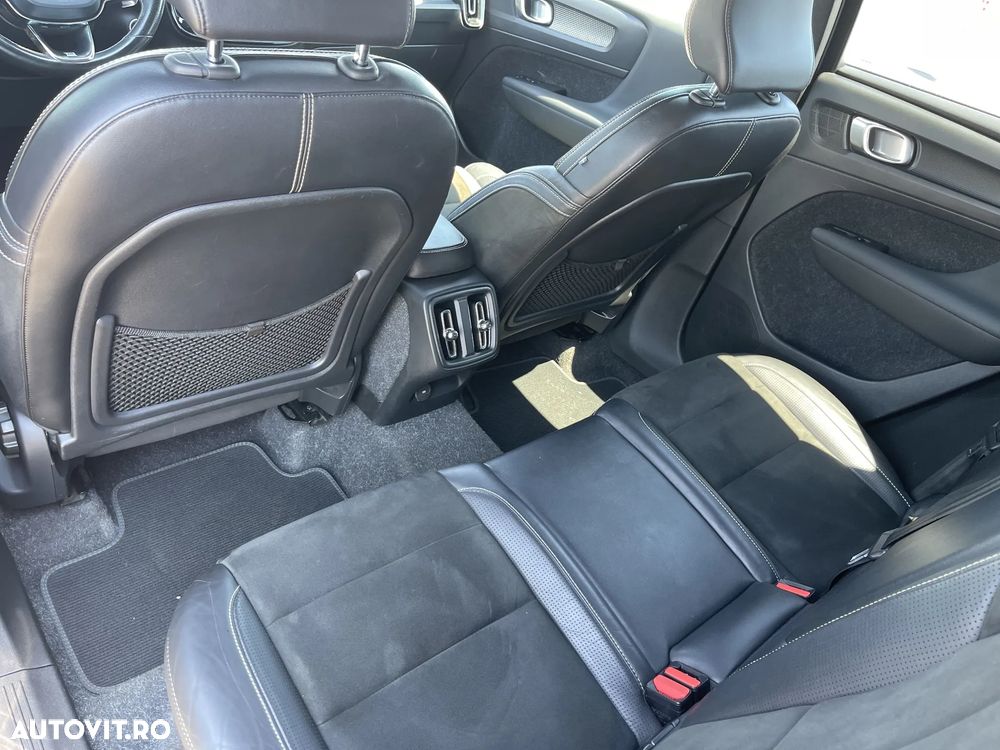 Volvo XC 40 D3 AWD R-Design - 32