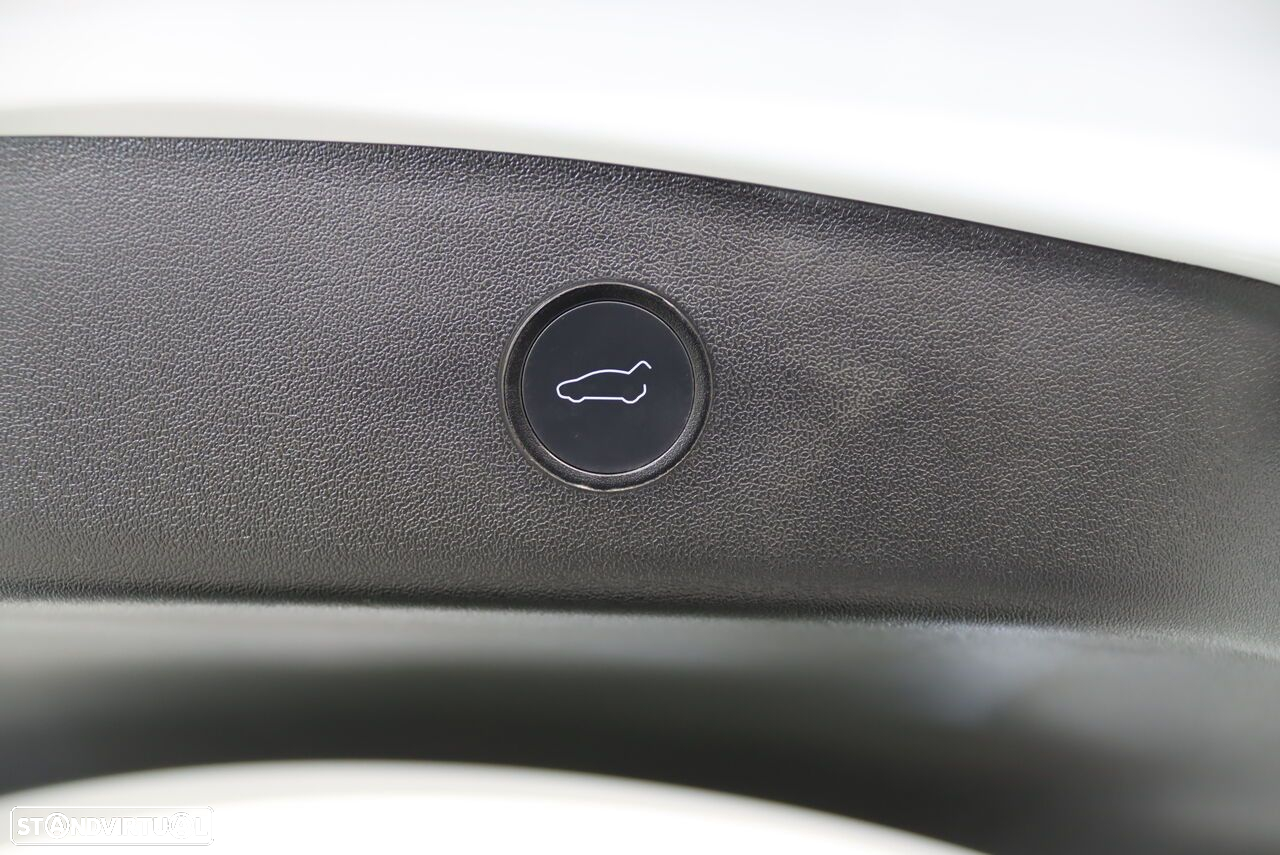 Tesla Model 3 - 26