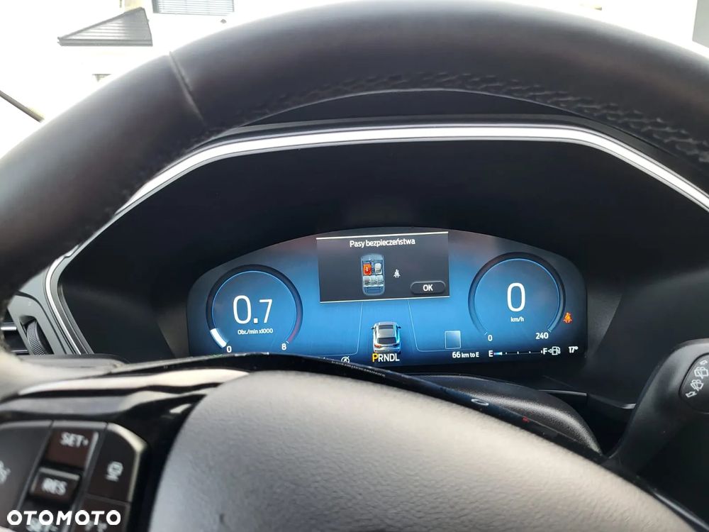Ford Kuga - 5
