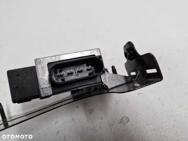 renault master iii 3 lift iv 4 przekaźnik świec żarowych 271203982r - 3