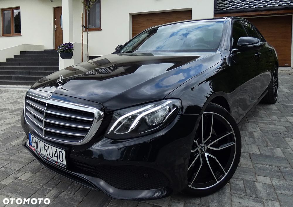 Mercedes-Benz Klasa E 220 d 4-Matic Business Edition 9G-TRONIC - 40