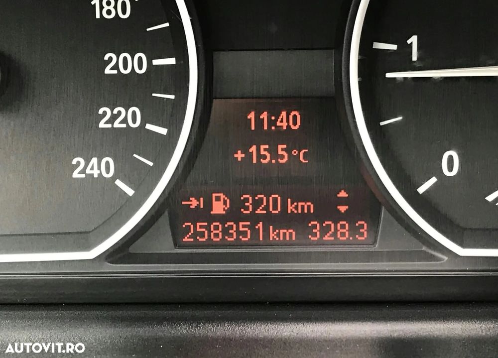 BMW Seria 1 118d Sport Line - 8