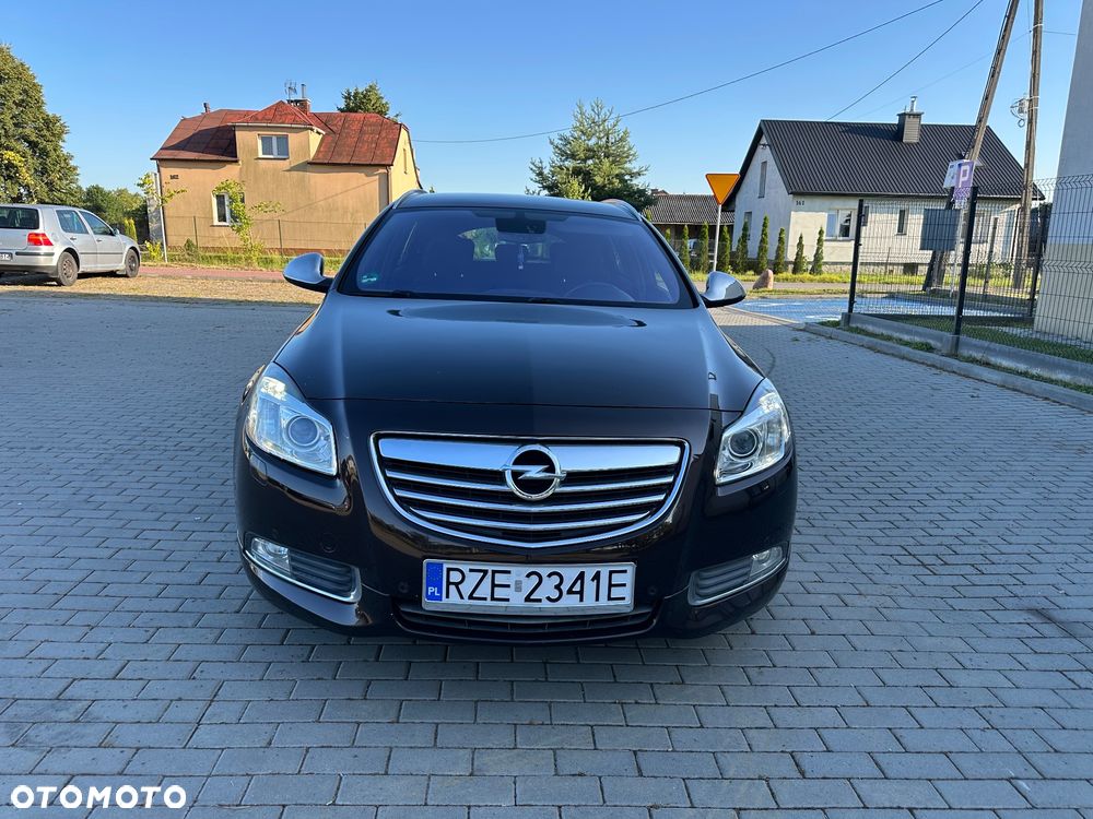 Opel Insignia 2.8 V6 Turbo 4x4 Automatik Cosmo - 2