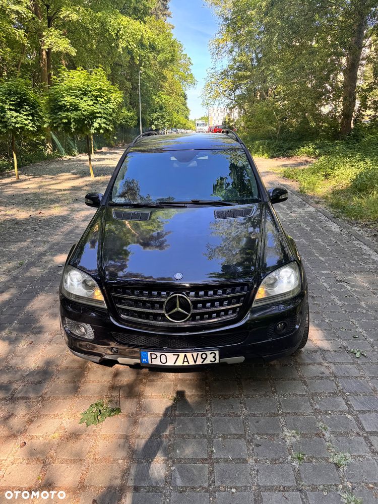 Mercedes-Benz ML - 16