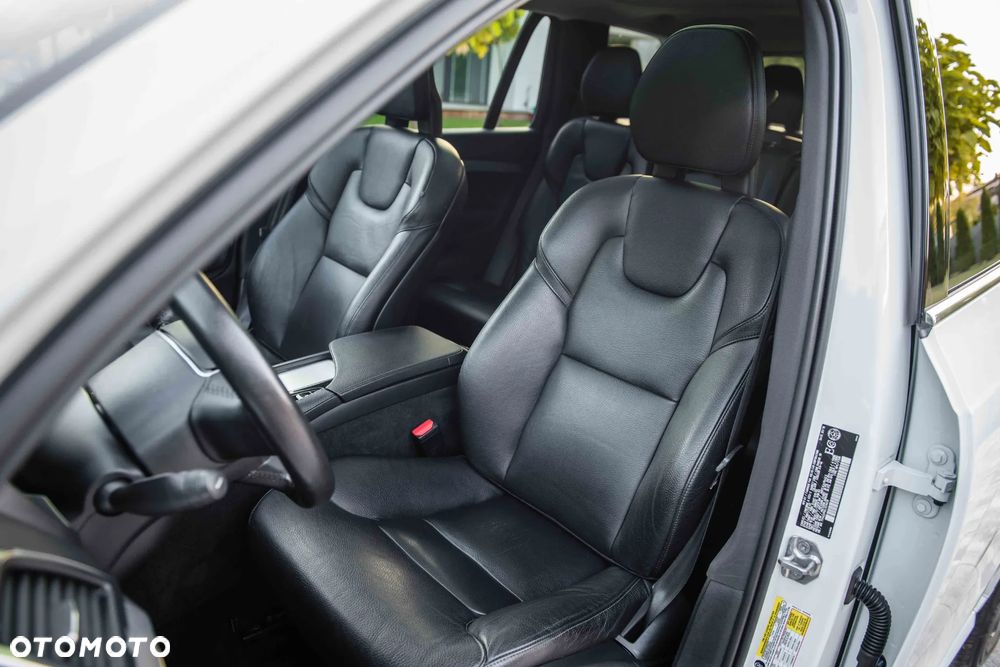 Volvo XC 90 T6 AWD Geartronic Momentum - 29