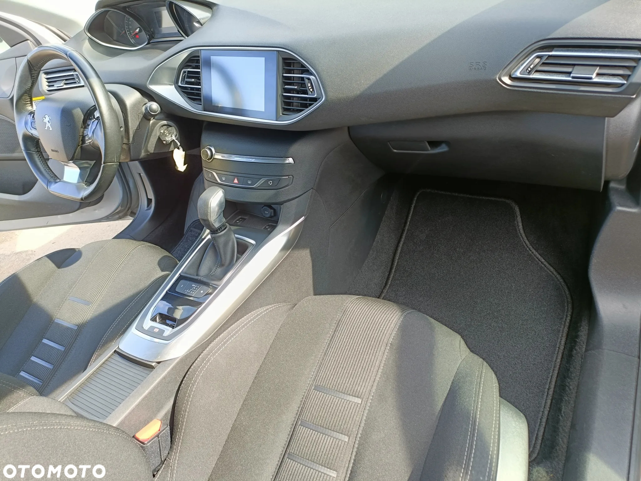 Peugeot 308 - 16