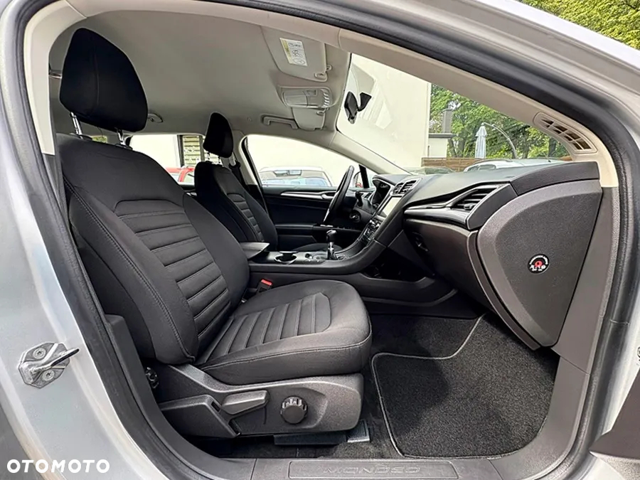 Ford Mondeo 2.0 EcoBlue Executive - 23