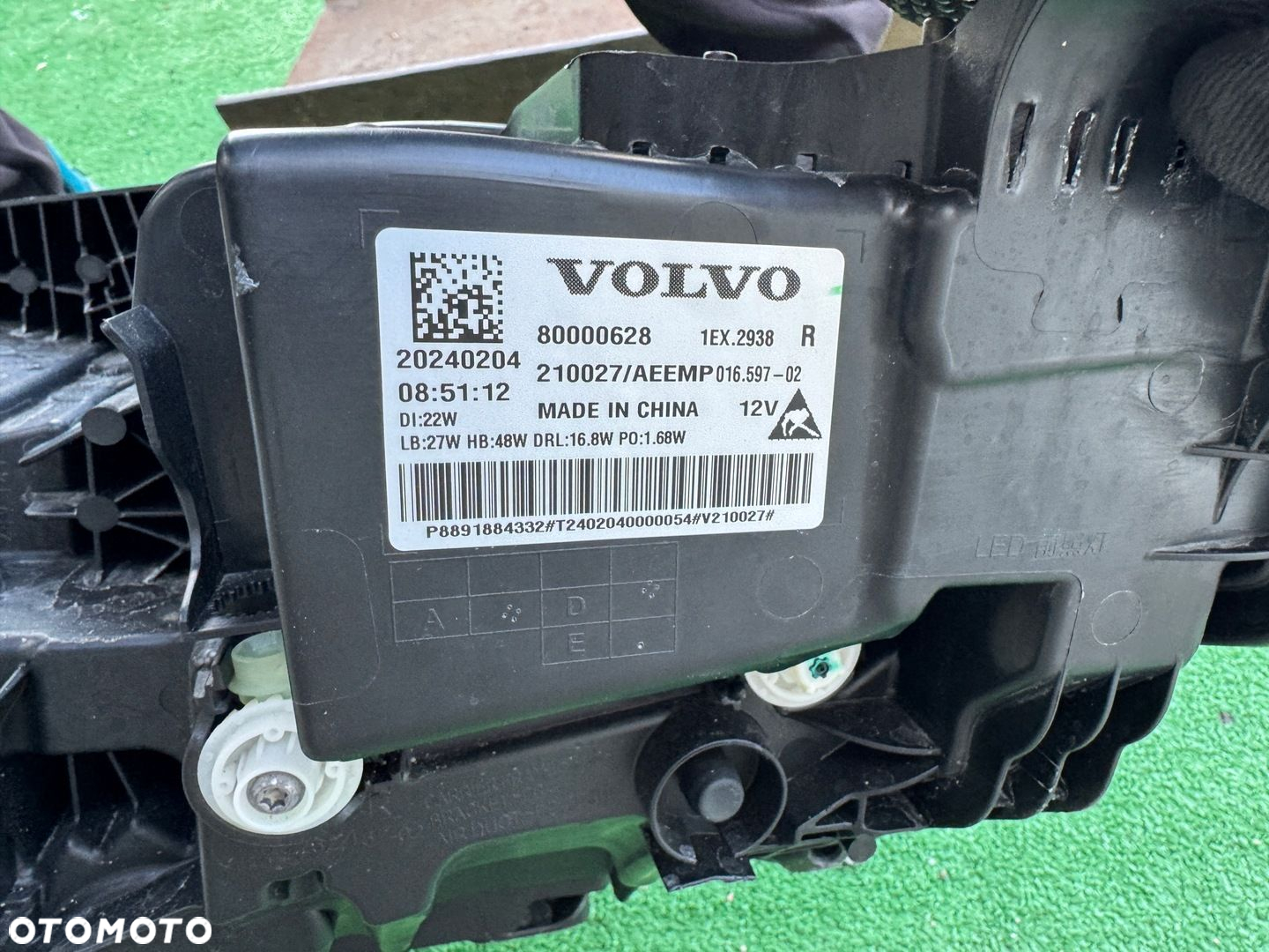 VOLVO EX-30 FULL LED LAMPA PRAWA 80000628 - 12