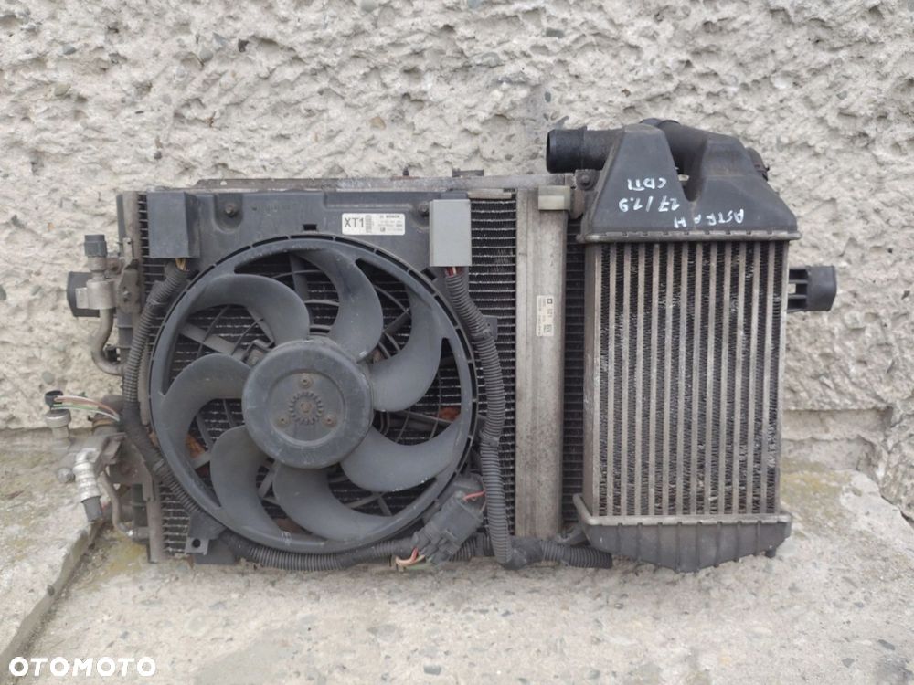 CHŁODNICA INTERCOOLER 1.7 1.9 CDTI OPEL ASTRA H III - 1
