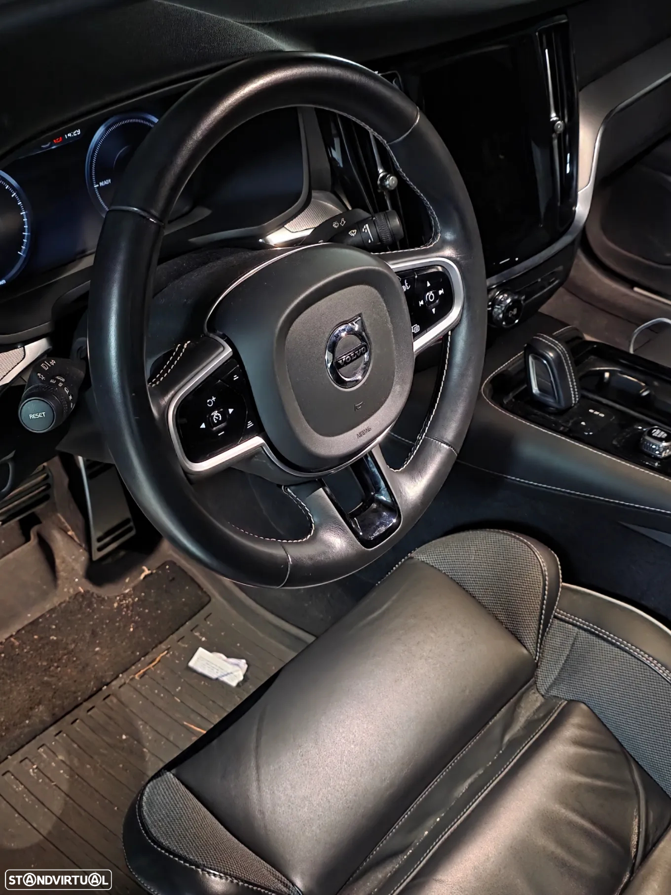 Volvo S60 2.0 T8 PHEV R-Design AWD - 10