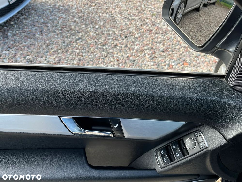 Mercedes-Benz Klasa C 200 Kompressor Avantgarde - 17