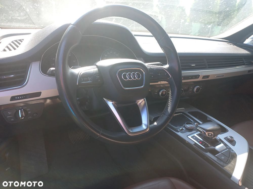Audi Q7 3.0 TFSI Quattro Tiptronic - 11