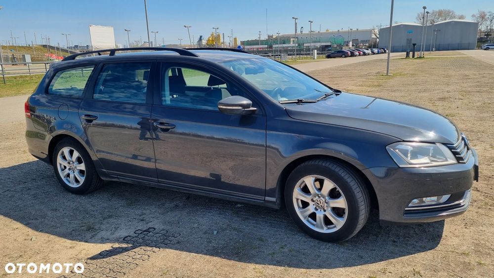 Volkswagen Passat 1.6 TDI Trendline - 11