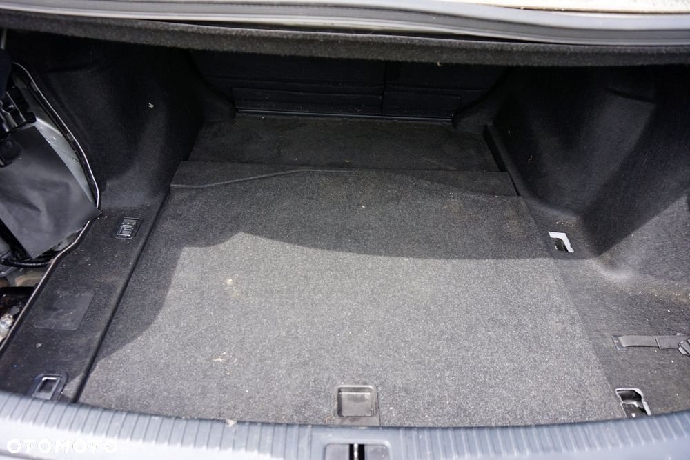 LEXUS IS III E3 2014 1J7 2.5 16V HYB 2AR-FSE 180KM AVE30 SREBRNY ATOMIC na części - 14