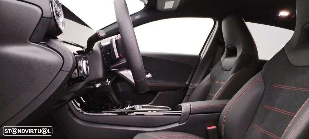 Mercedes-Benz A 200 AMG Line Aut. - 27