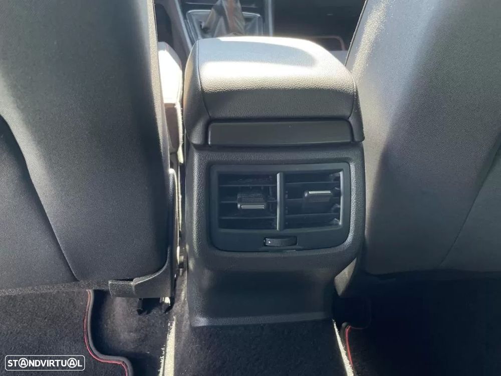 SEAT Leon 2.0 TDI FR S/S - 8