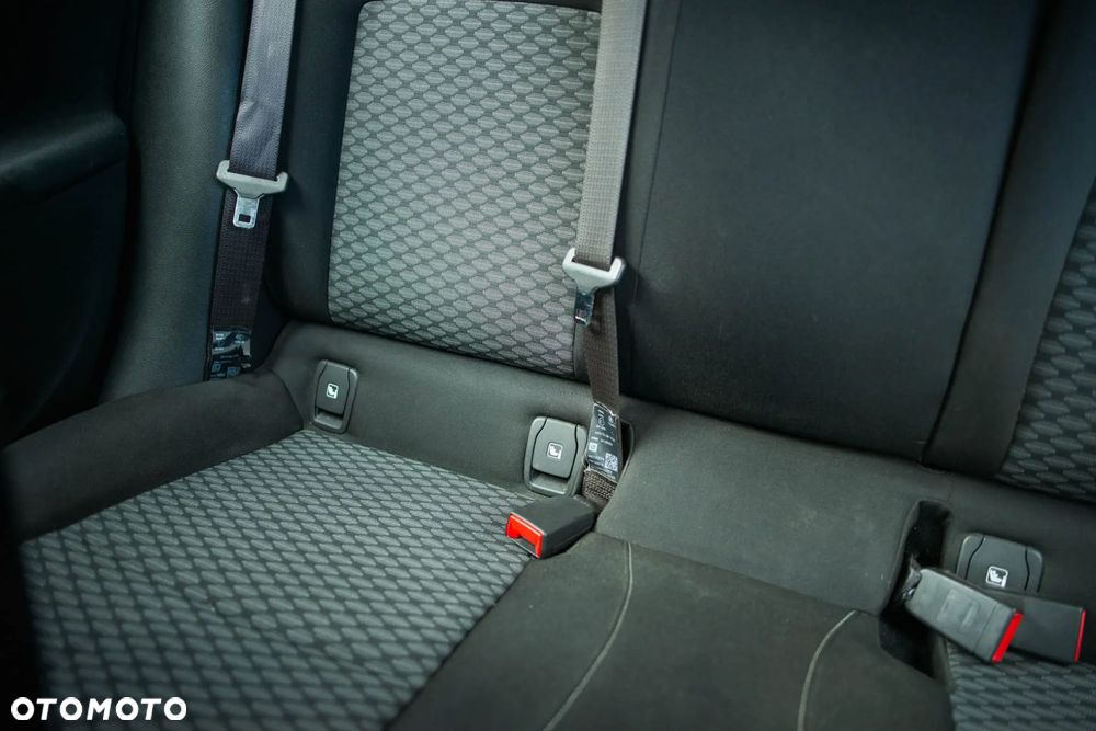 Opel Astra 1.6 D (CDTI) Edition - 19