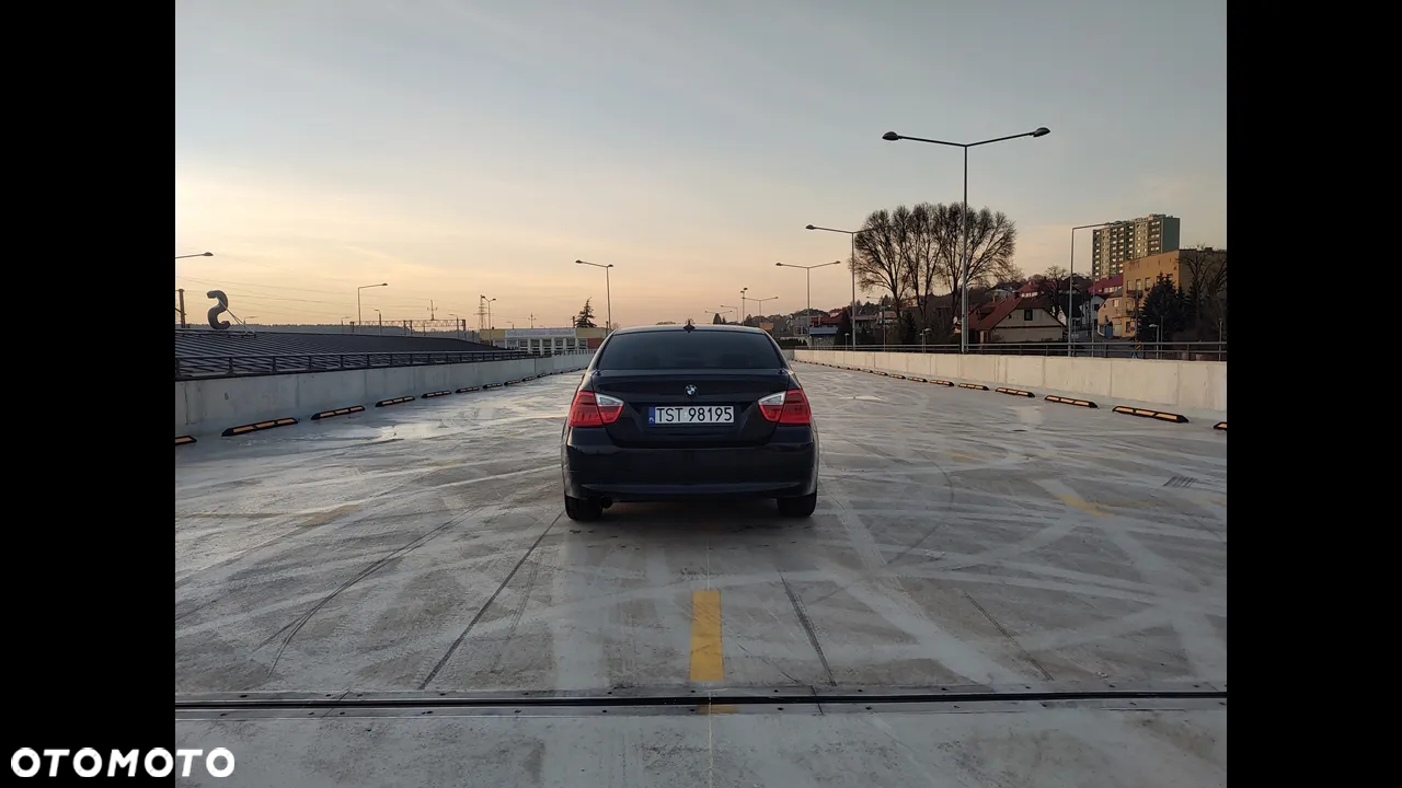 BMW Seria 3 330xi - 12
