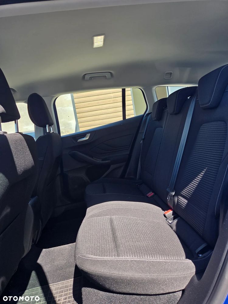 Ford Focus 1.0 EcoBoost Titanium - 17