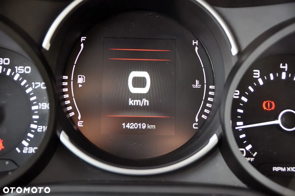 Fiat 500L 1.4 16V 120th - 9