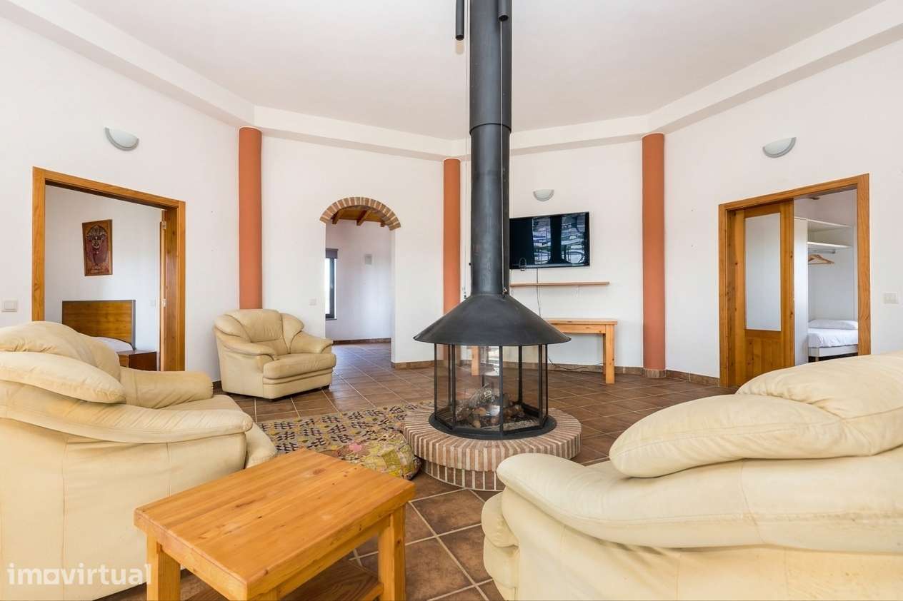 Quinta de 12,6 ha c/ Moradia T2, Piscina, Casa Móvel e Anexo Agrícola - Grande imagem: 4/60