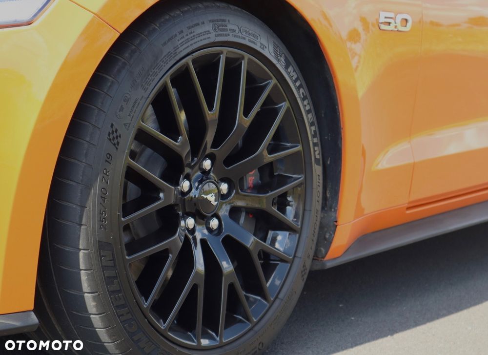 Ford Mustang - 13