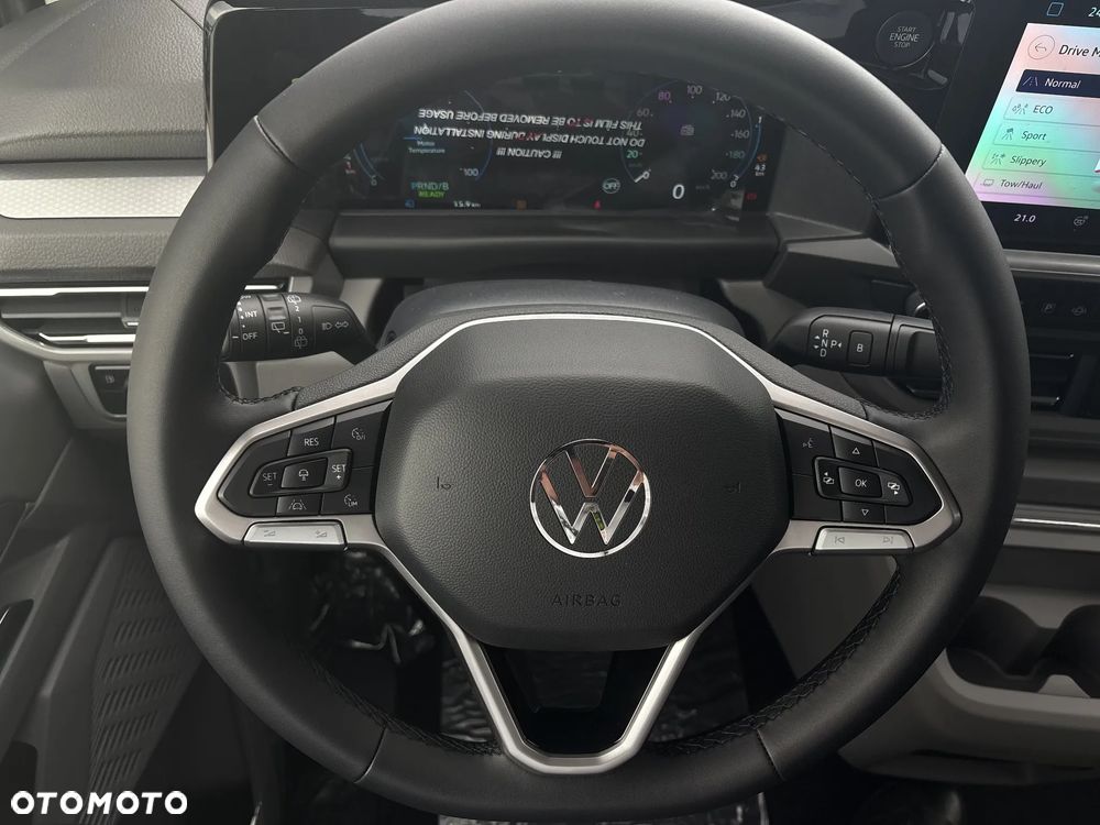 Volkswagen Caravelle - 12